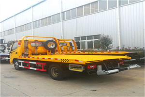 科尔沁区附近拖车救援搭电